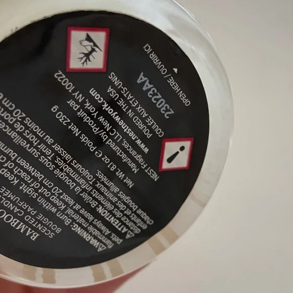 NEST Fragrances Bamboo Scented Candle - Black and Green - Picture 9 of 11